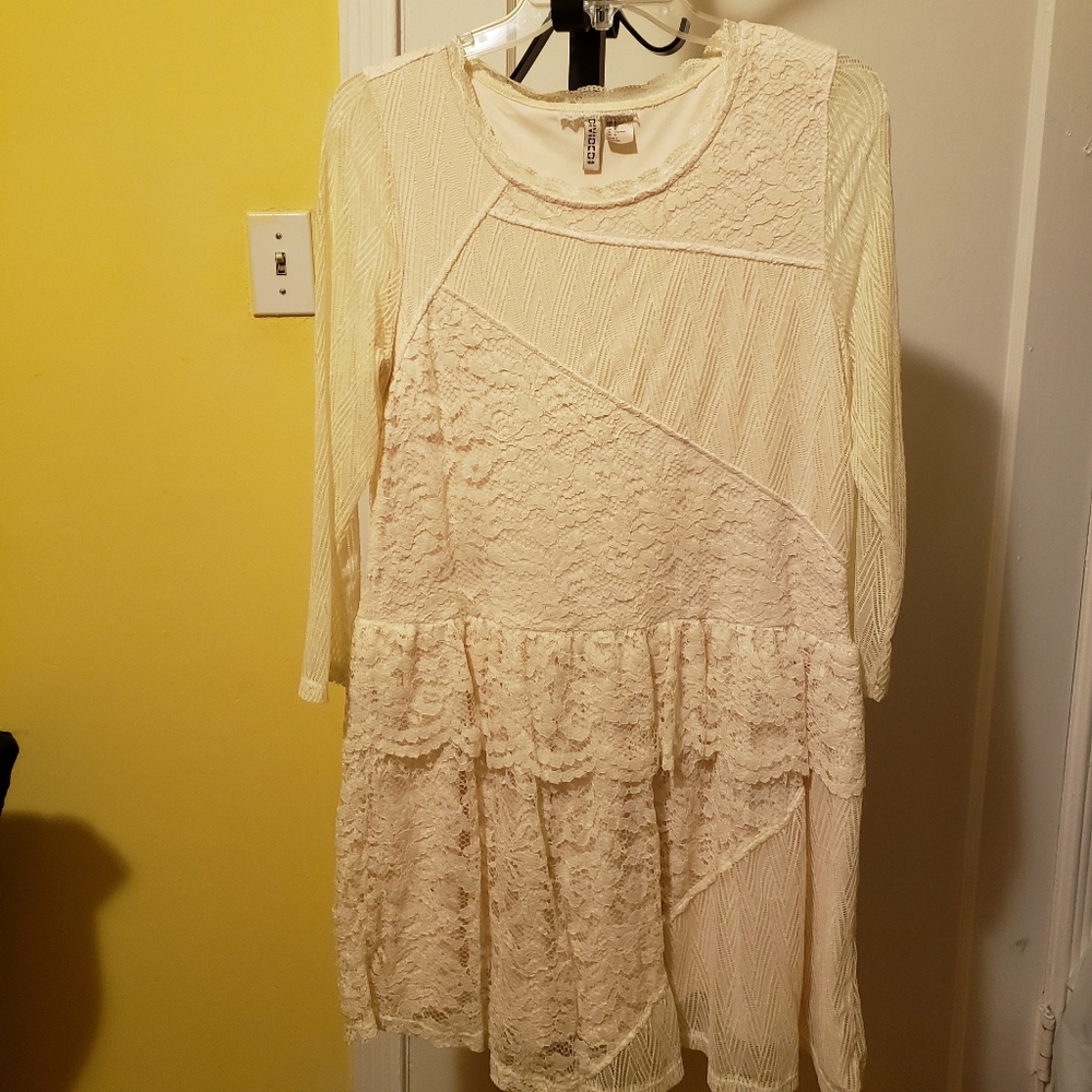 H&M Mid Sleeve Cream White Lace Dress